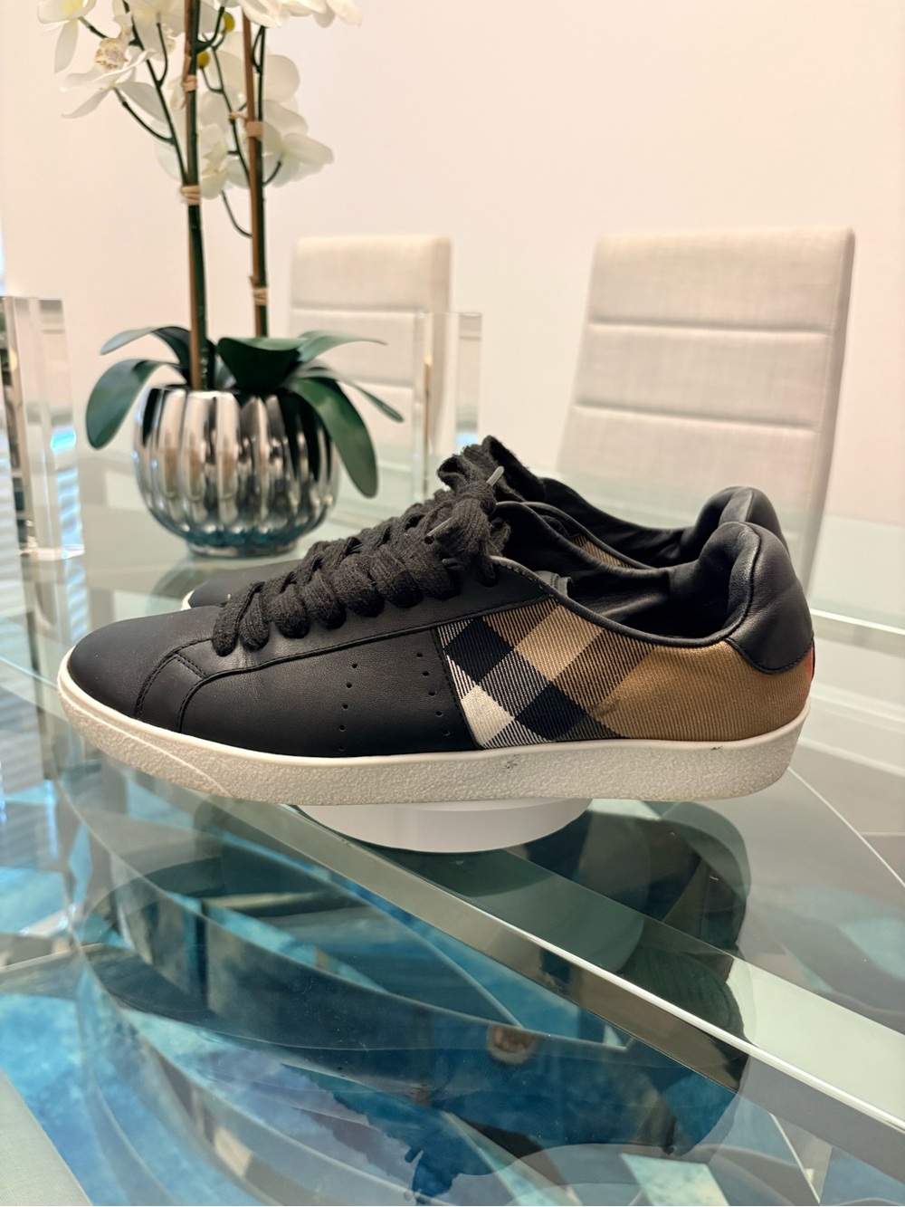 Burberry Gifford Sneakers